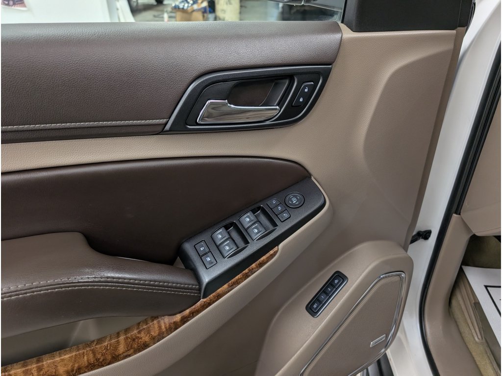 Used 2016 Chevrolet Suburban LTZ AWD/4WD image 7