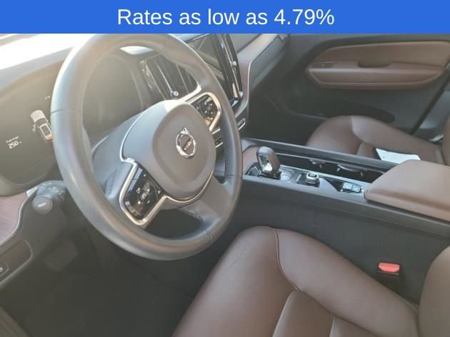 Certified 2023 Volvo XC60 B5 Plus w/ Climate Package image 4