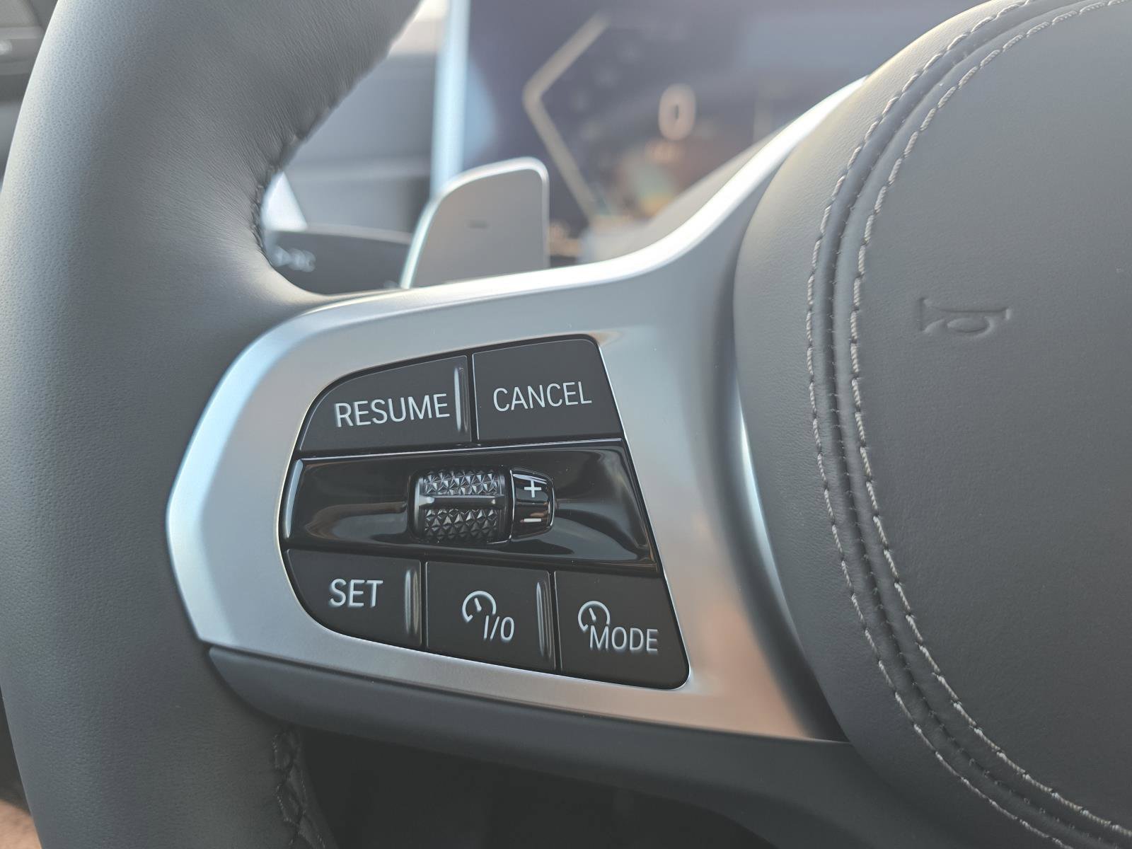 New 2026 BMW X6 xDrive40i w/ Executive Package image 24