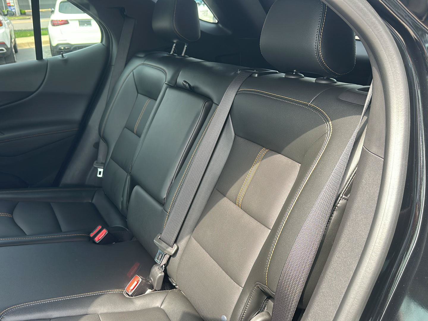 Used 2024 Chevrolet Equinox Premier FWD image 22