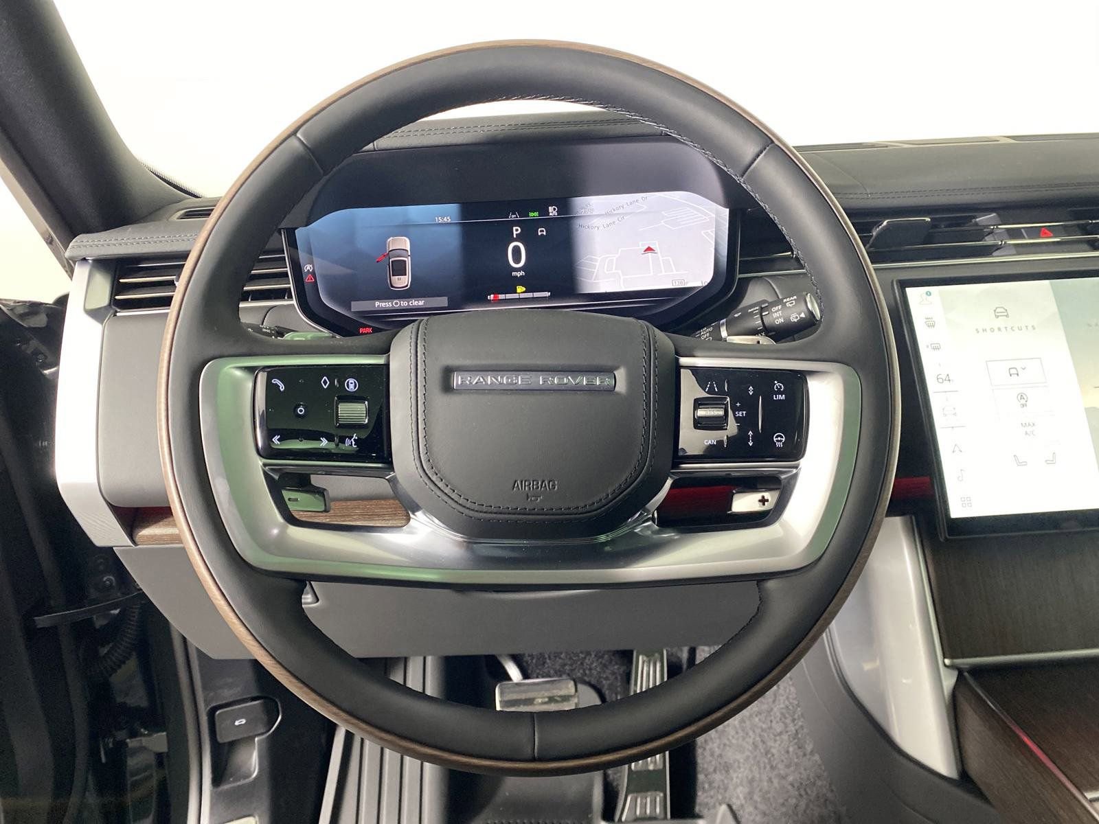 New 2025 Land Rover Range Rover SE image 4