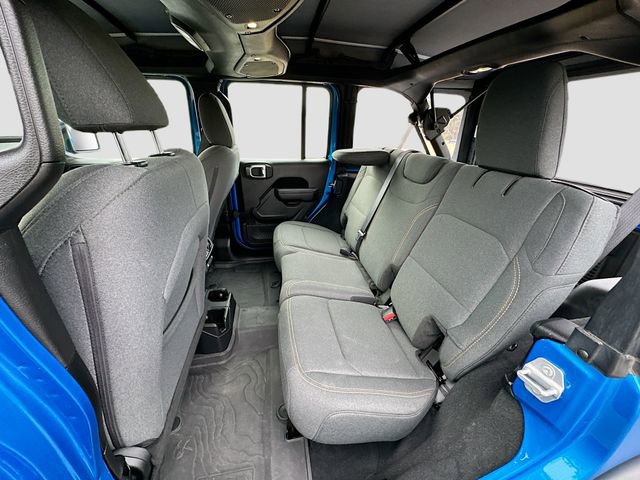 Used 2025 Jeep Wrangler Sport image 22