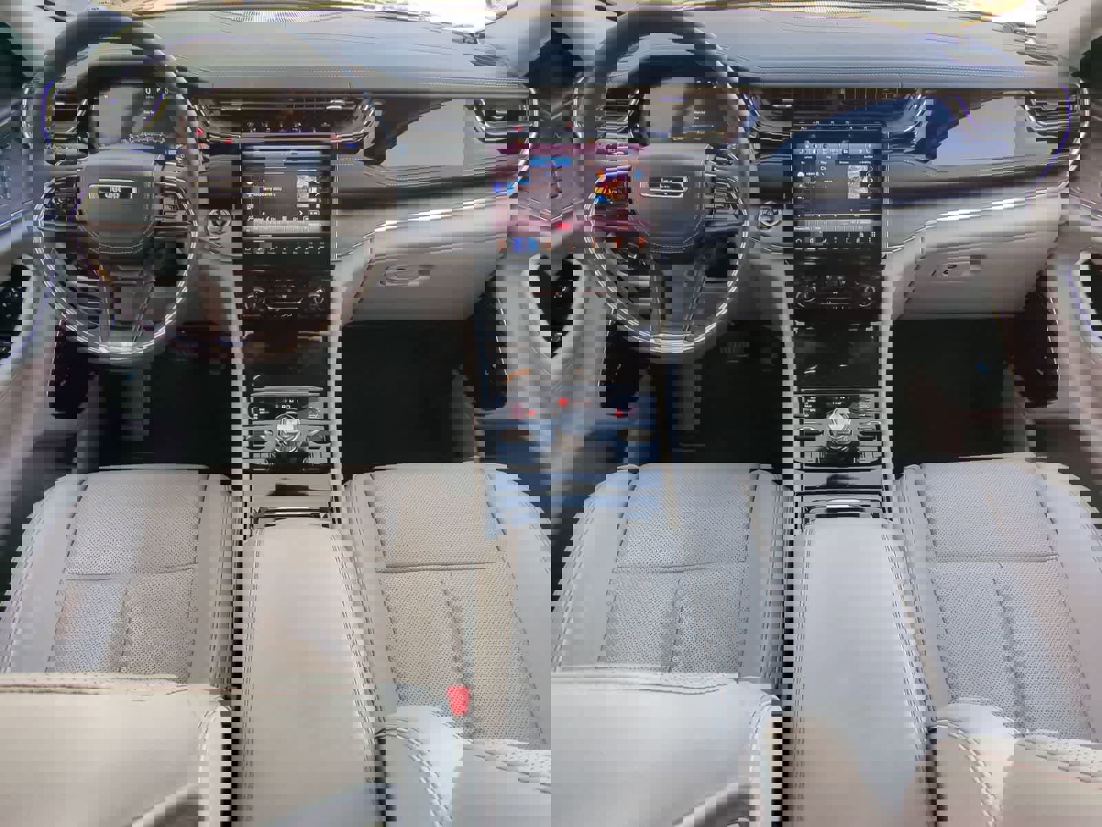 Certified 2023 Jeep Grand Cherokee Overland w/ Luxury Tech Group IV image 15