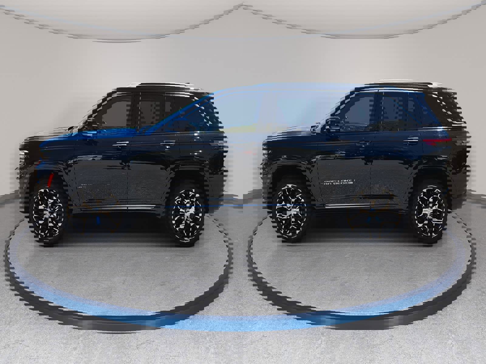 Used 2023 Jeep Grand Cherokee Summit image 8