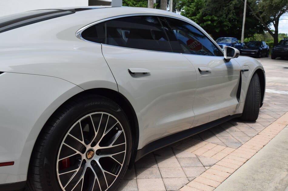 Used 2021 Porsche Taycan 4S AWD/4WD image 24