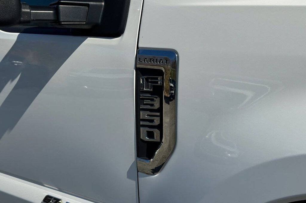 Used 2021 Ford F350 Lariat w/ Chrome Package AWD/4WD image 12