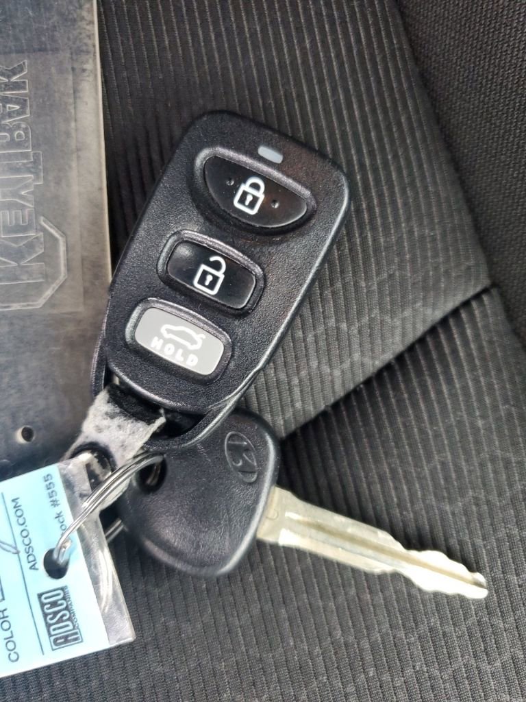 Used 2018 Hyundai Elantra SE image 31