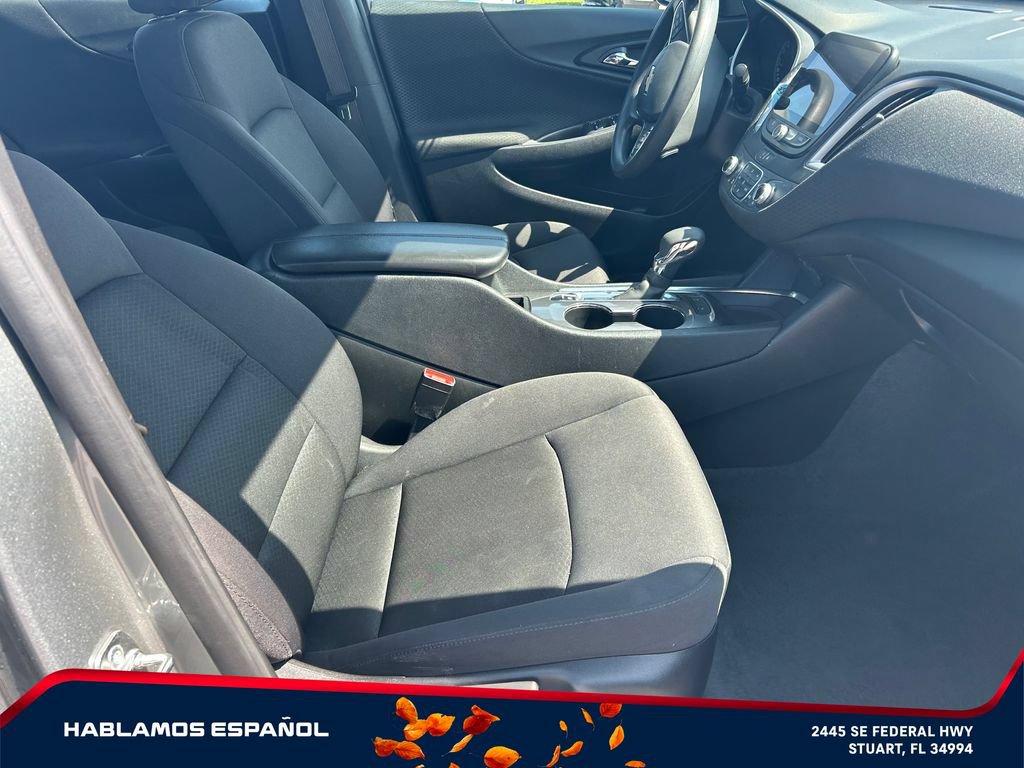 Used 2025 Chevrolet Malibu LT FWD image 19