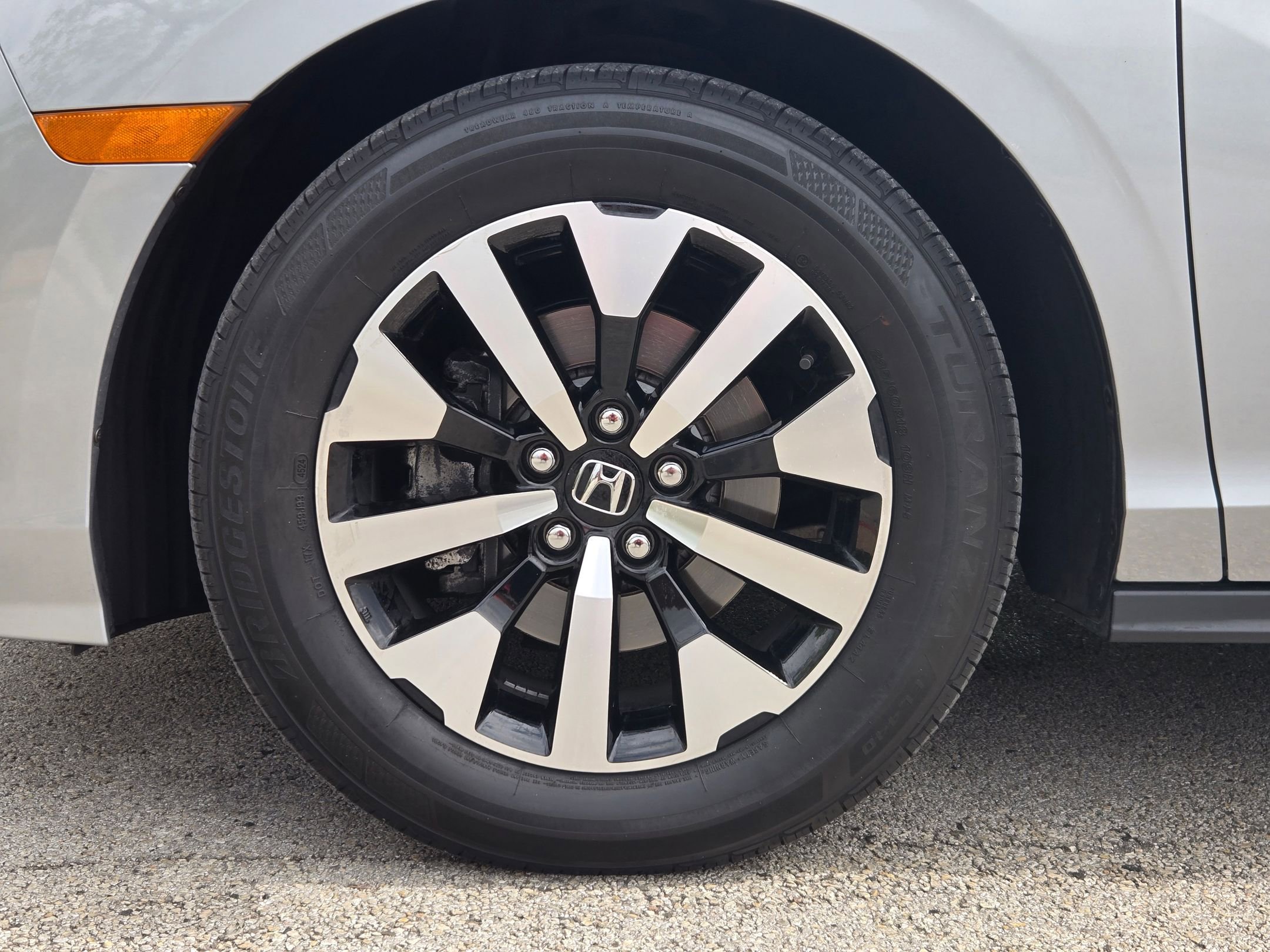 Certified 2025 Honda Odyssey EX-L image 29
