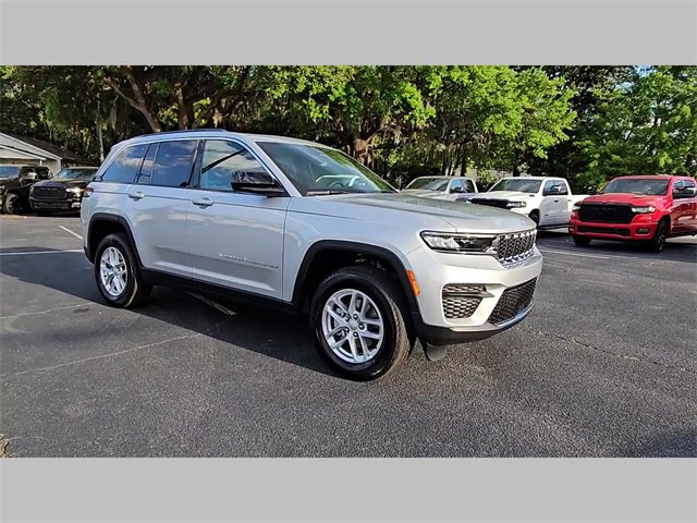 New 2025 Jeep Grand Cherokee Laredo X image 16