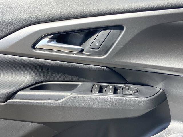 Used 2026 Chevrolet Equinox EV LT FWD image 18