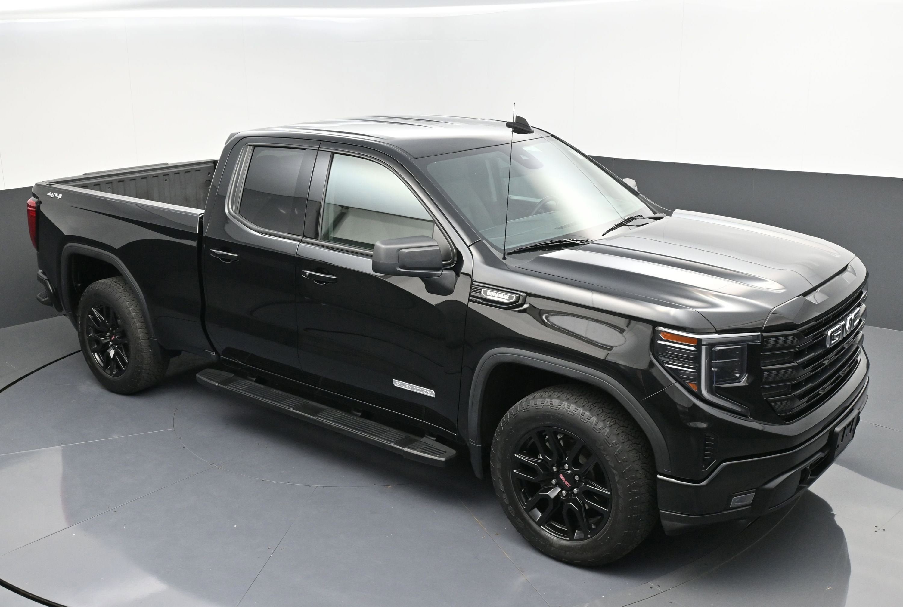 Certified 2023 GMC Sierra 1500 Elevation w/ LPO, Elevation Black Package AWD/4WD image 45