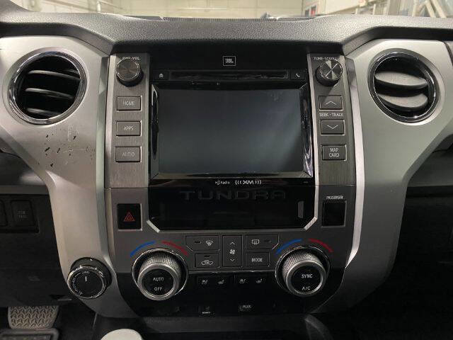 Used 2014 Toyota Tundra 4x4 CrewMax image 24