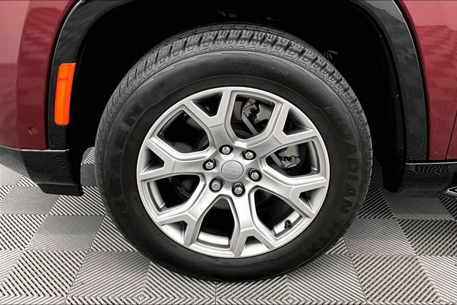 Used 2022 Jeep Wagoneer Series II AWD/4WD image 9