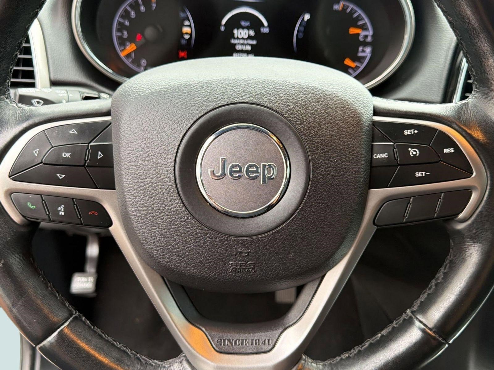 Used 2020 Jeep Grand Cherokee Limited AWD/4WD image 16