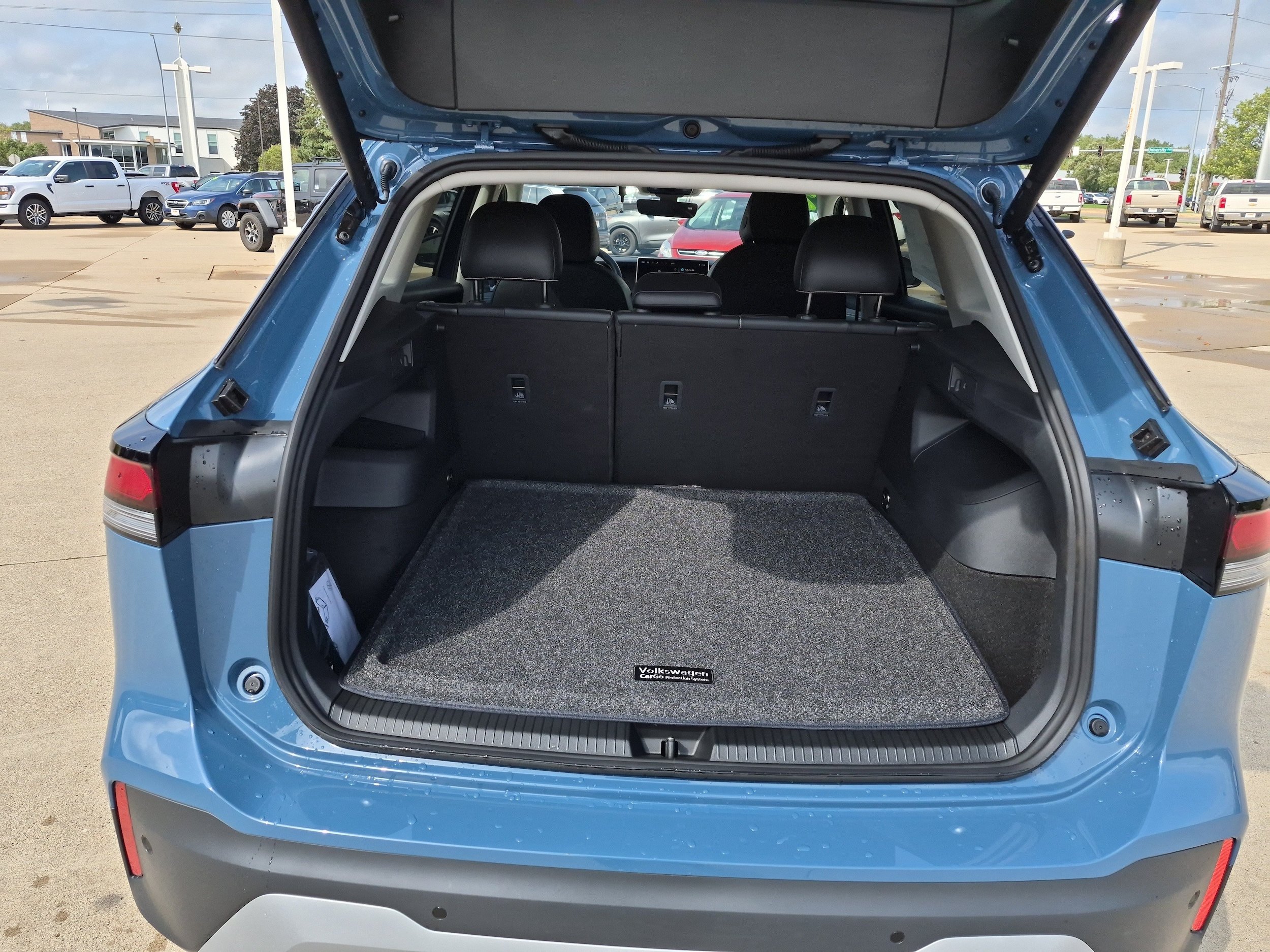 New 2026 Volkswagen Tiguan SE AWD/4WD image 6