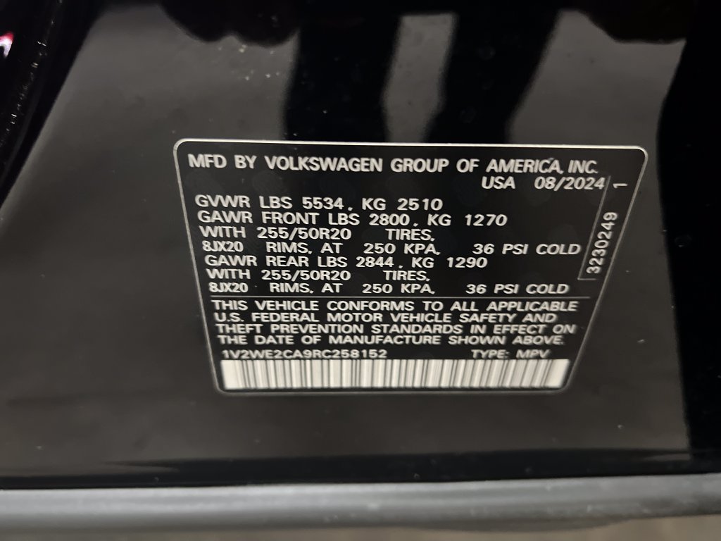 Used 2024 Volkswagen Atlas Cross Sport SE FWD image 33