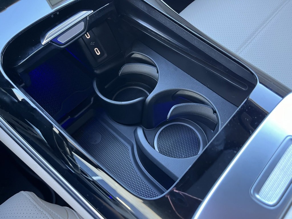 Used 2025 Mercedes-Benz GLC 350e 4MATIC image 43