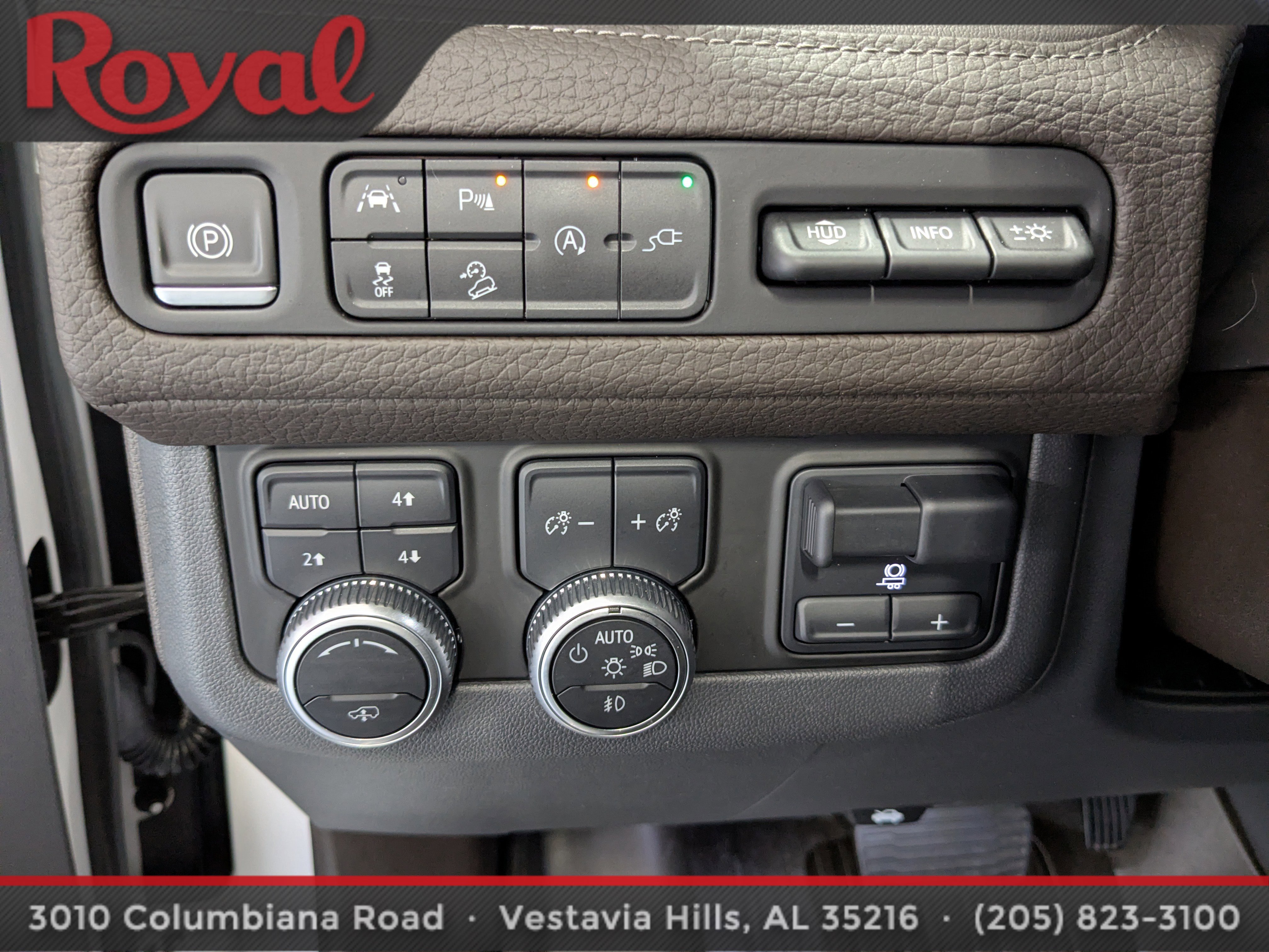 Used 2021 GMC Yukon XL Denali w/ Denali Ultimate Package image 22