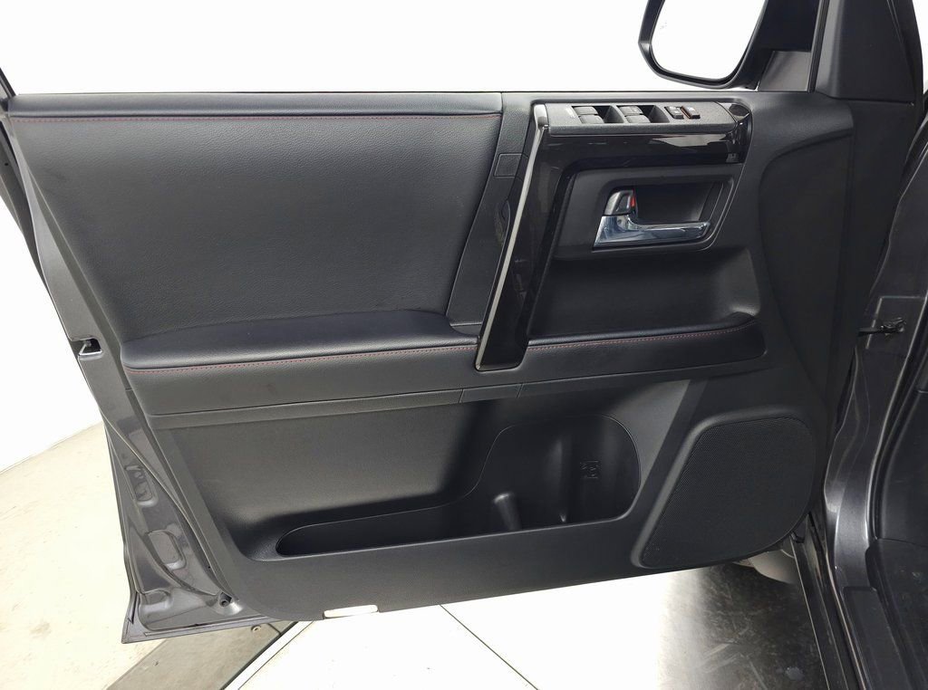 Used 2023 Toyota 4Runner TRD Off-Road Premium w/ Off Road Premium Plus Package image 15