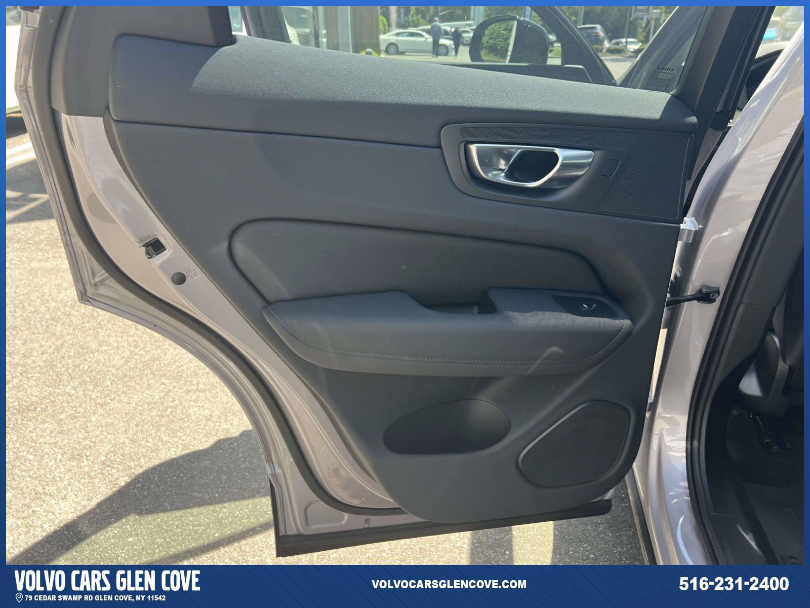 Used 2026 Volvo XC60 B5 Plus w/ Protection Package Premier AWD/4WD image 16