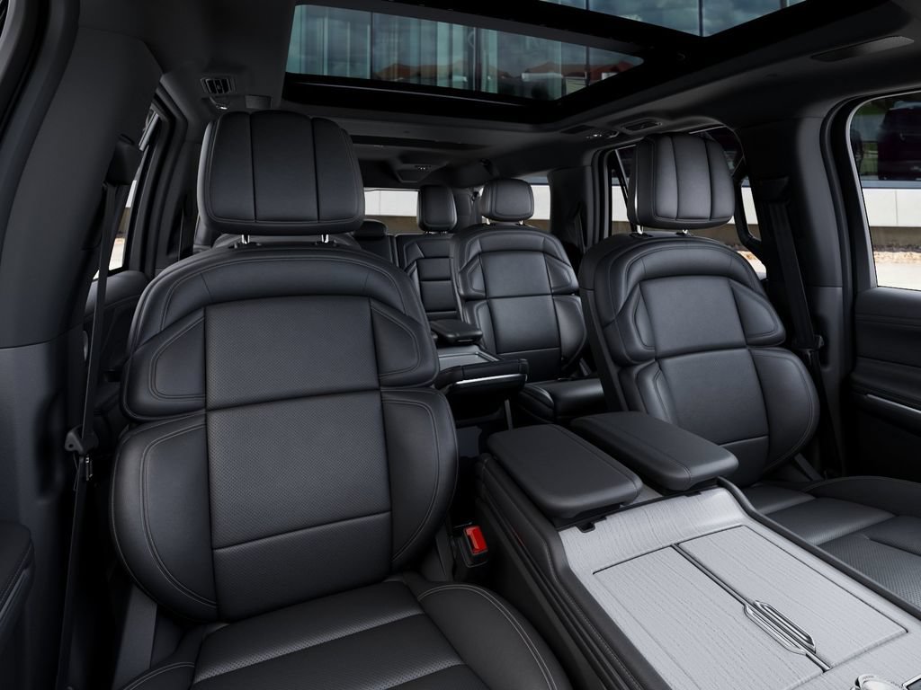 New 2027 Lincoln Navigator L Reserve w/ Jet Appearance Package AWD/4WD image 28