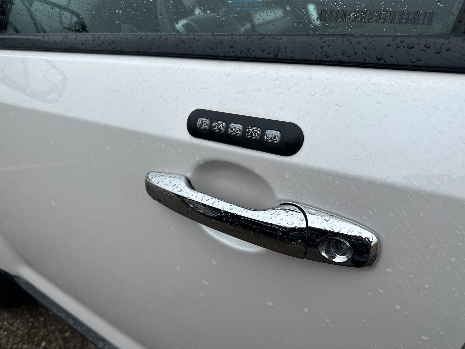 Used 2011 Ford Edge SEL w/ 202A Rapid Spec Order Code AWD/4WD image 10