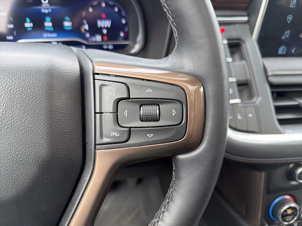 Used 2024 Chevrolet Tahoe High Country AWD/4WD image 27