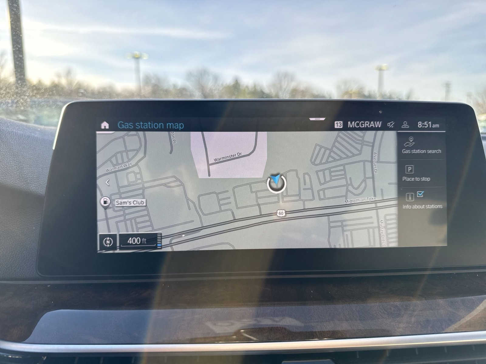 Used 2020 BMW 530e xDrive w/ Premium Package image 13