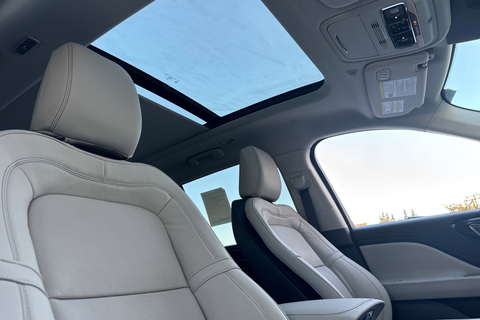 New 2026 Lincoln Aviator Reserve image 14