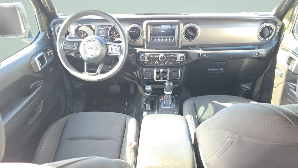 Used 2023 Jeep Gladiator Sport AWD/4WD image 19