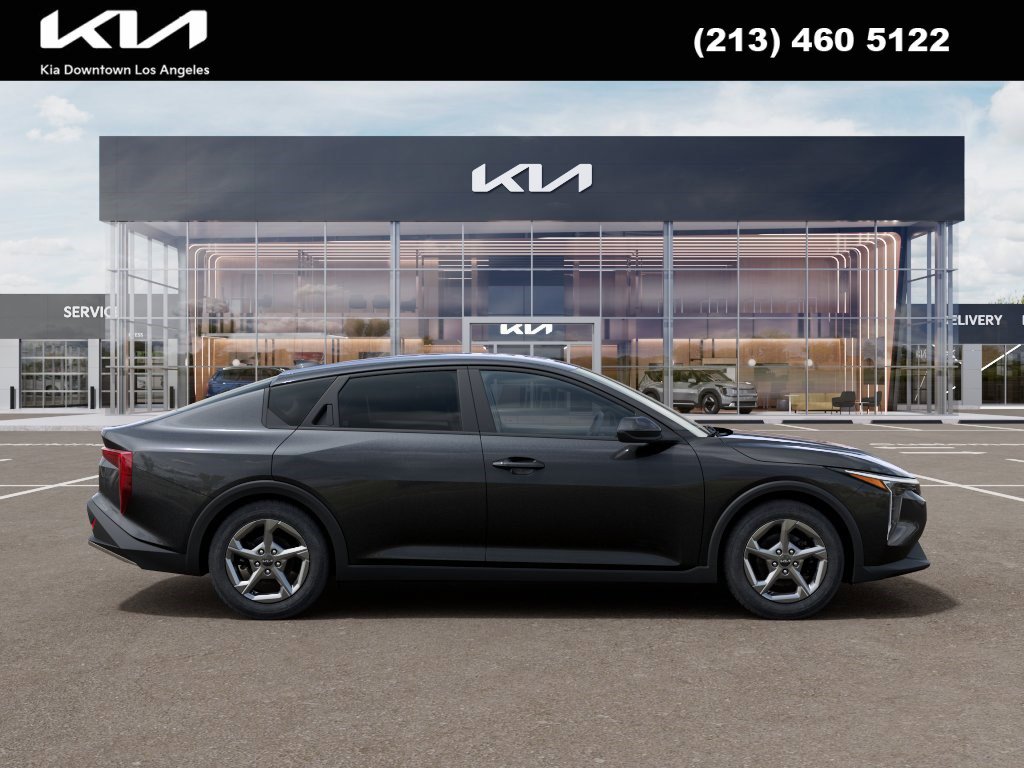 New 2026 Kia K4 LXS