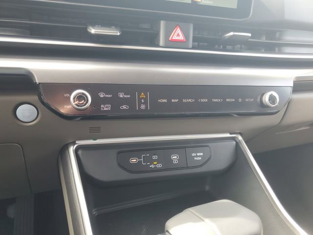 New 2026 Kia Carnival FWD image 30