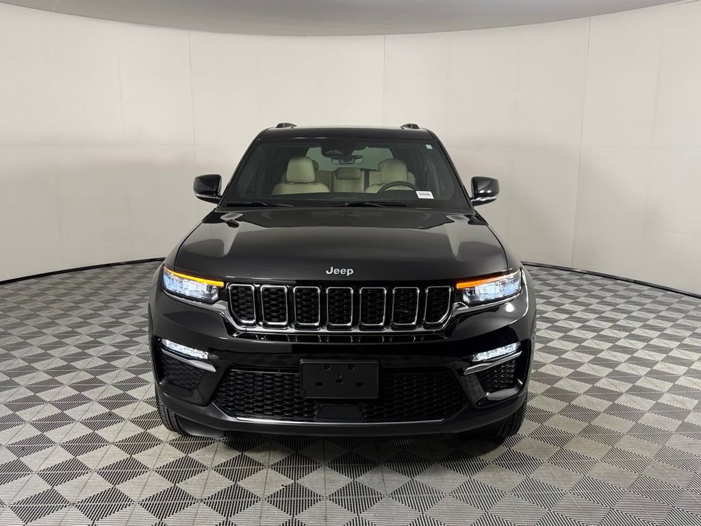 Used 2025 Jeep Grand Cherokee Limited 4xe AWD/4WD image 4