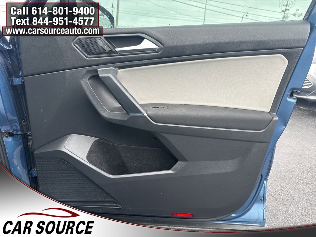 Used 2020 Volkswagen Tiguan S image 30