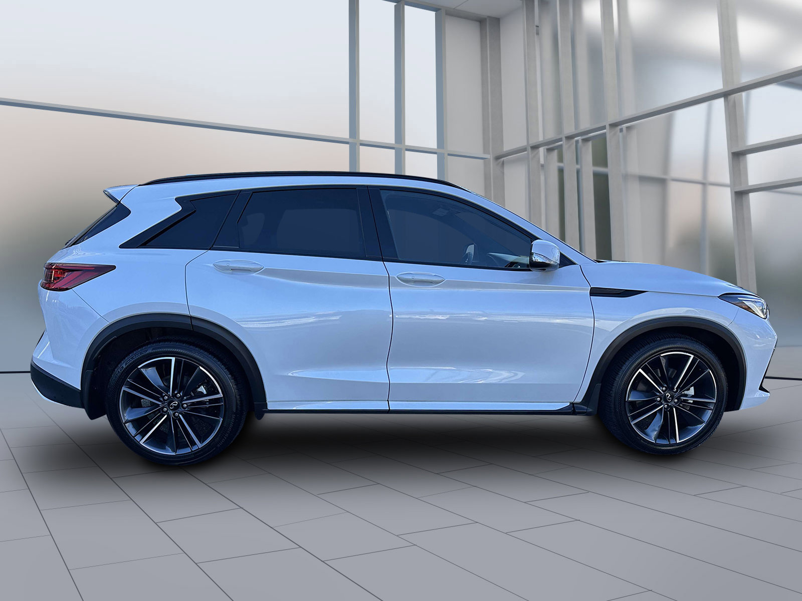 Used 2025 INFINITI QX50 Sport image 4