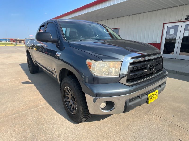 Used 2010 Toyota Tundra 4x4 Double Cab image 2