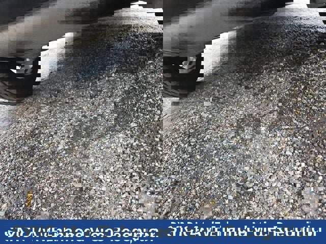 Used 2024 Ford Edge ST-Line image 11