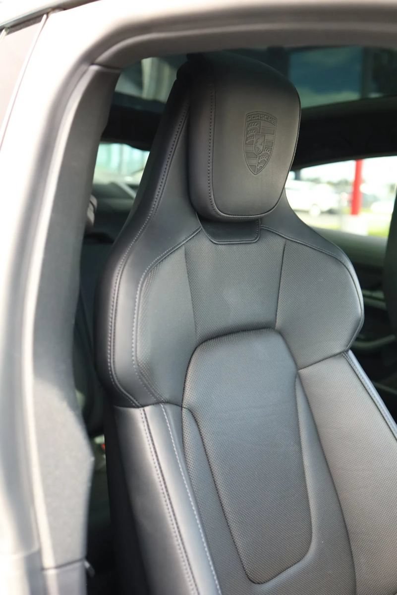 Used 2024 Porsche Taycan 4S AWD/4WD image 54