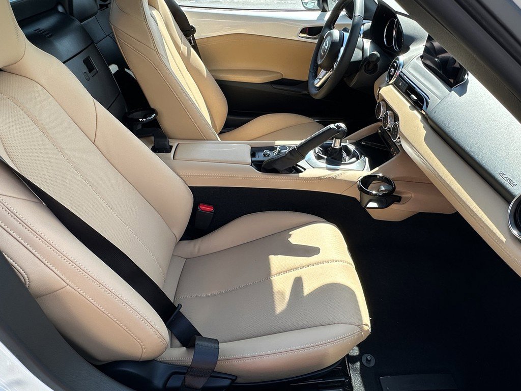 New 2026 MAZDA MX-5 Miata RF Grand Touring w/ Appearance Package image 11