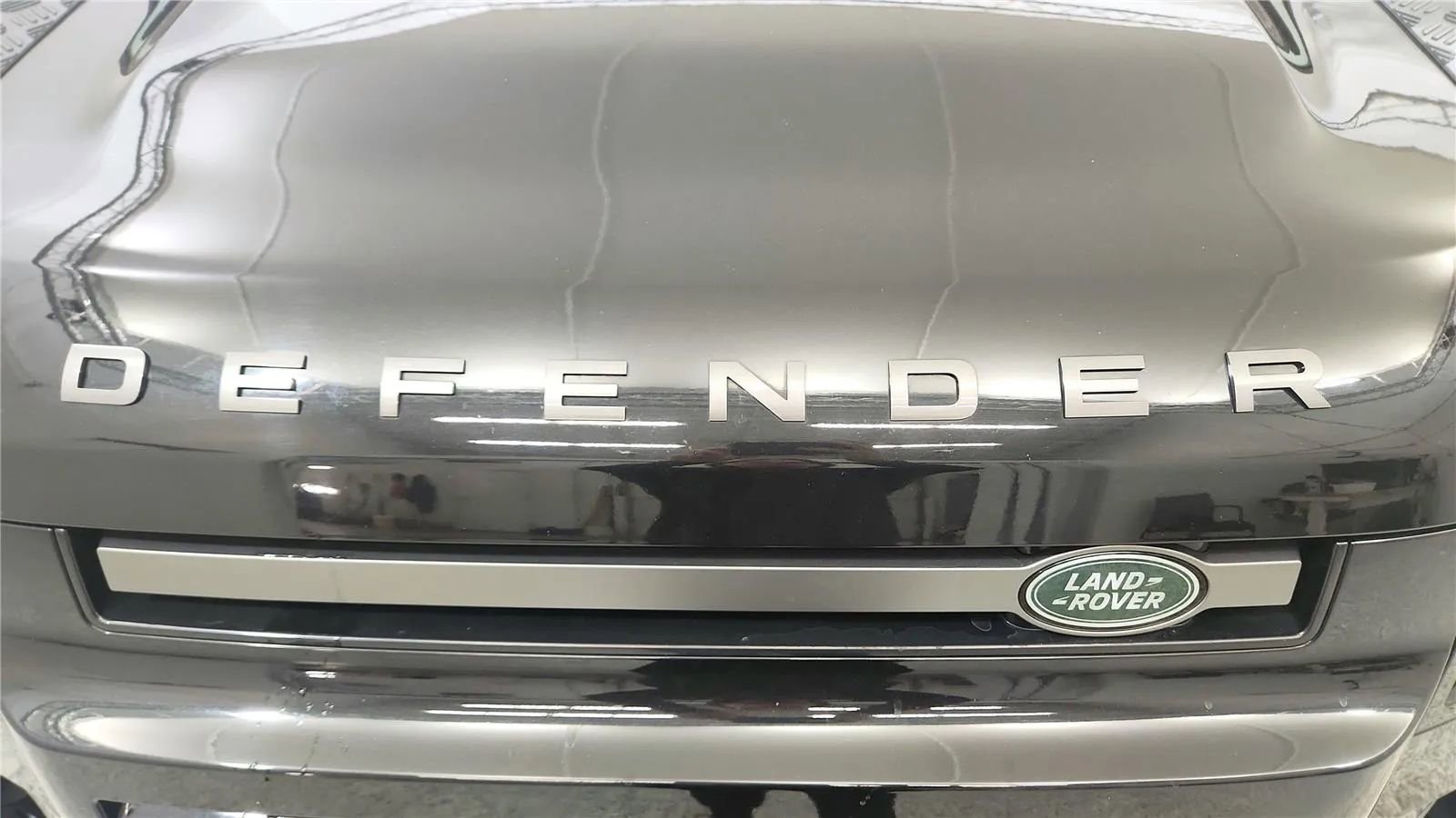 Used 2022 Land Rover Defender 90 V8 image 17