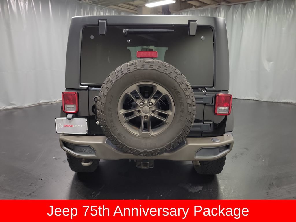 Used 2016 Jeep Wrangler Unlimited Sahara AWD/4WD image 8