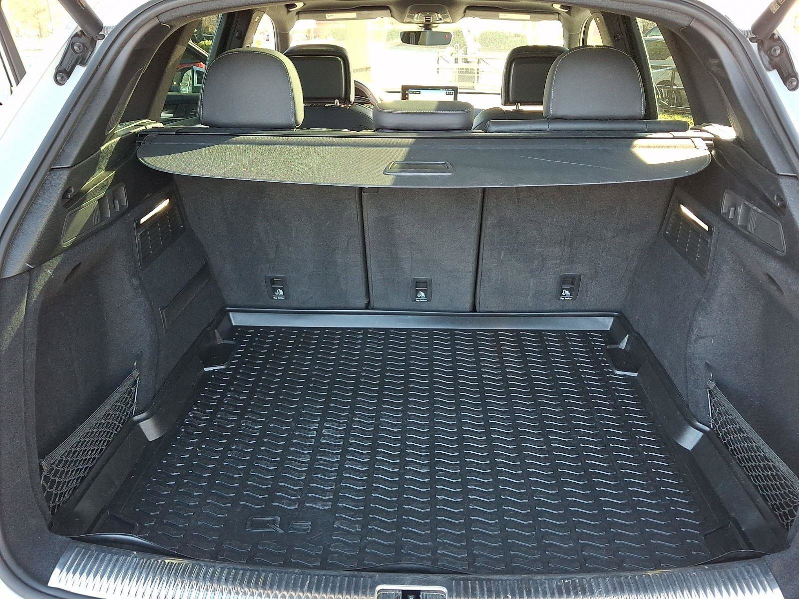 Certified 2022 Audi SQ5 Premium Plus w/ Premium Plus Package AWD/4WD image 29