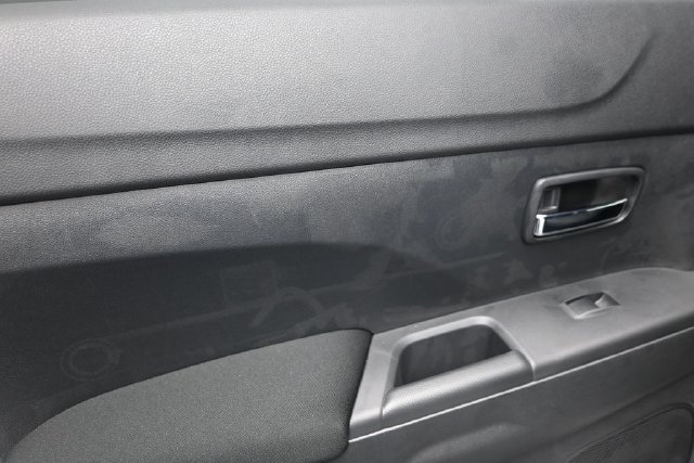 New 2027 Mitsubishi Outlander Sport ES FWD image 9