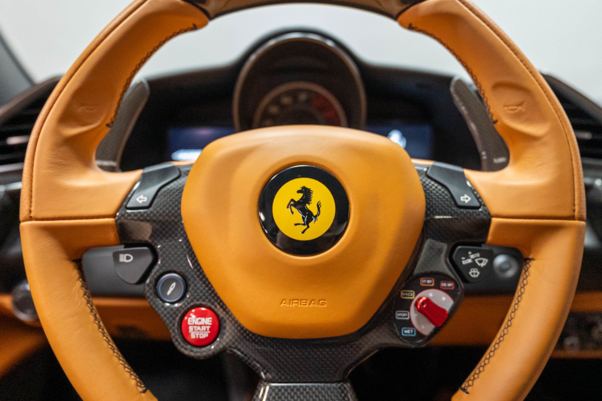 Used 2016 Ferrari 488 GTB RWD image 20