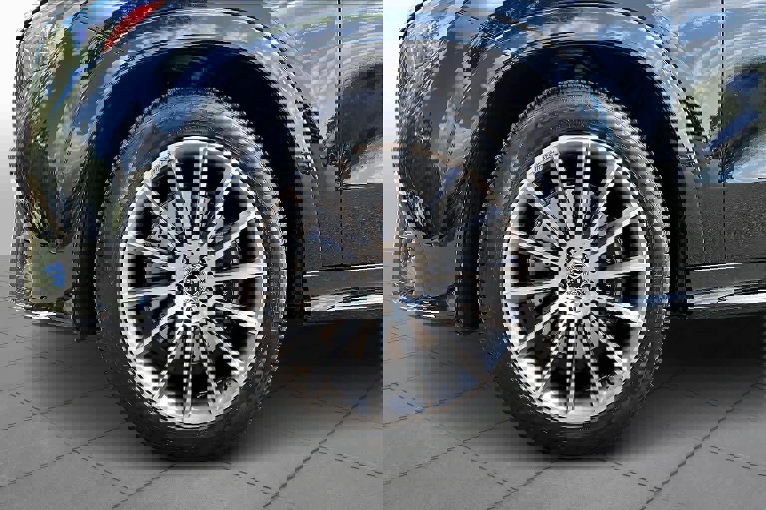 Used 2024 Mercedes-Benz GLE 450e 4MATIC image 10