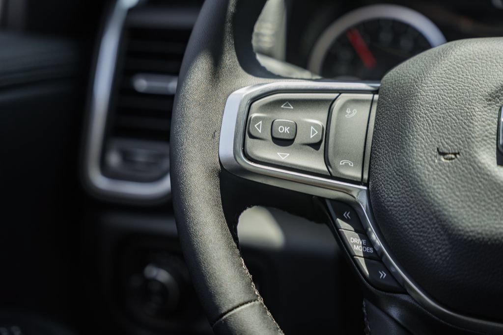 New 2026 RAM 1500 Laramie AWD/4WD image 32
