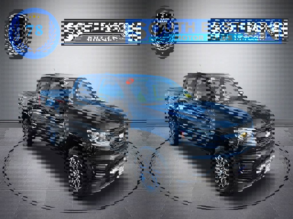 Used 2020 Chevrolet Colorado W/T w/ Custom Special Edition image 2