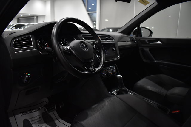 Used 2020 Volkswagen Tiguan SE R-Line image 14