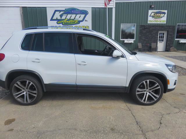 Used 2017 Volkswagen Tiguan SEL AWD/4WD image 8